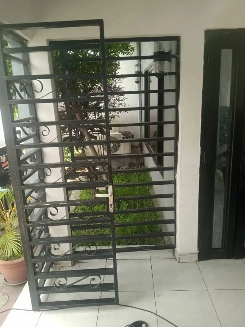 Grande Maison à Vendre à Ngaliema Delvaux – Kinshasa 🇨🇩