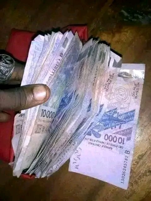 Le plus puissant specialiste du portefeuille magique sans consequences;+229 01 46 94 65 21vrai portefeuille magique sans consequences sur le porteur