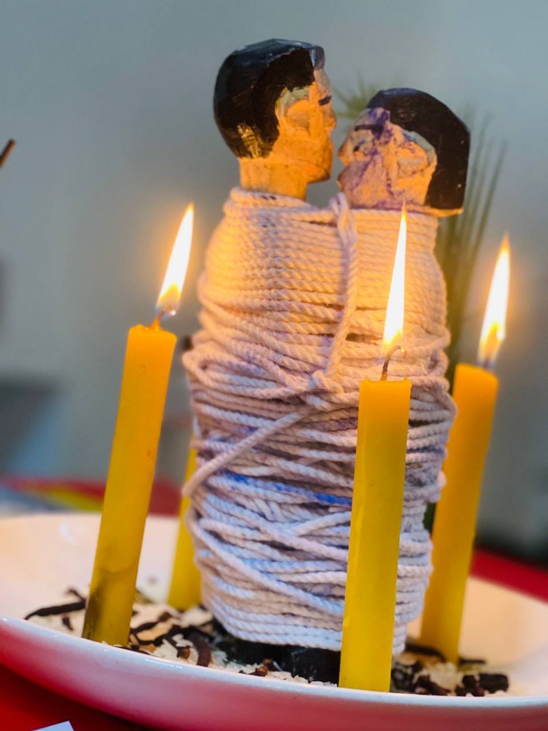 COMMENT UTILISER LA MAGIE BLANCHE POUR ATTIRER L’AMOUR OU L’ATTENTION DE L’ÊTRE AIMÉ ?