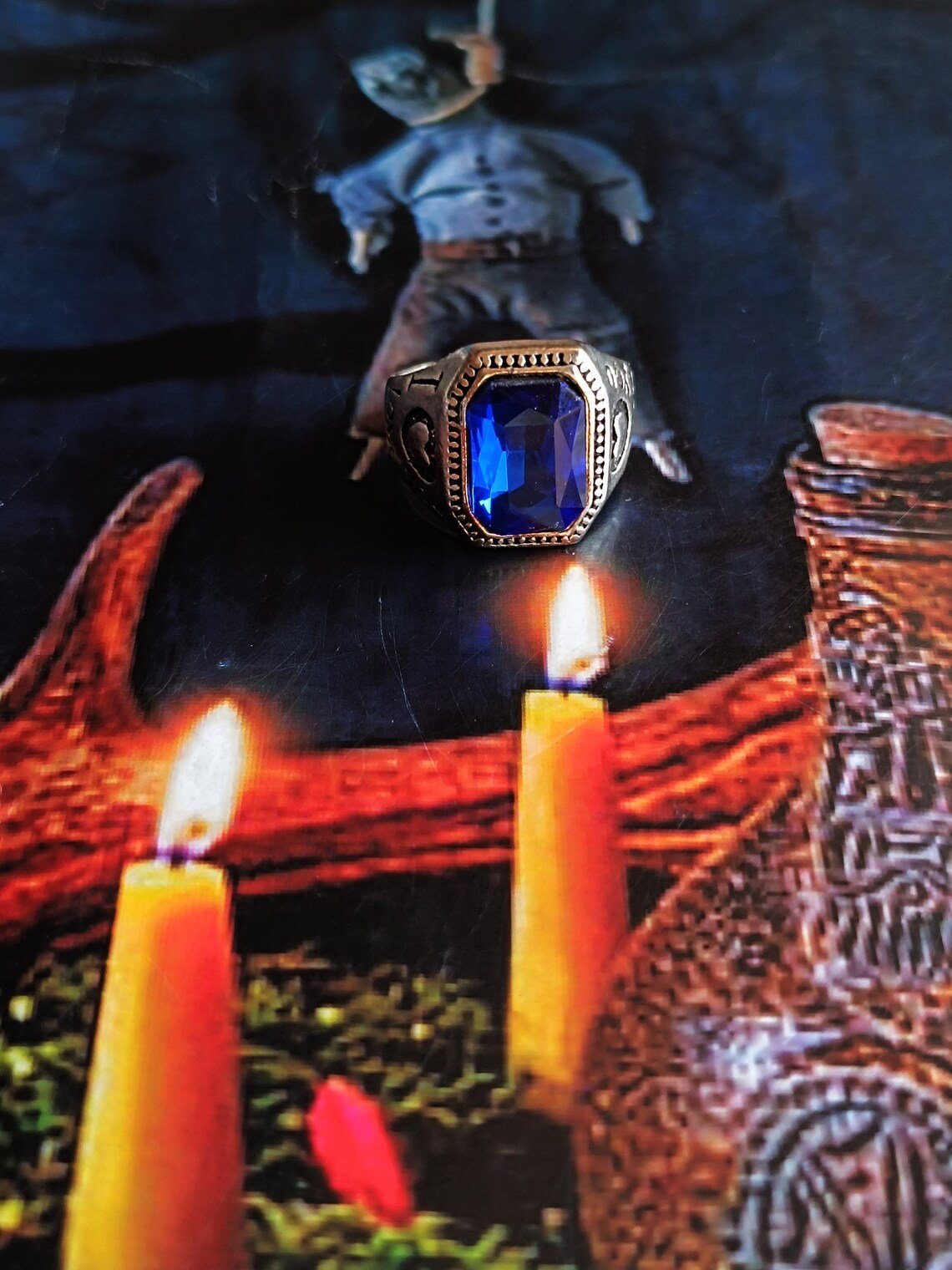 Bague D’invisibilité du grand maitre marabout AKIKA +2290190733074